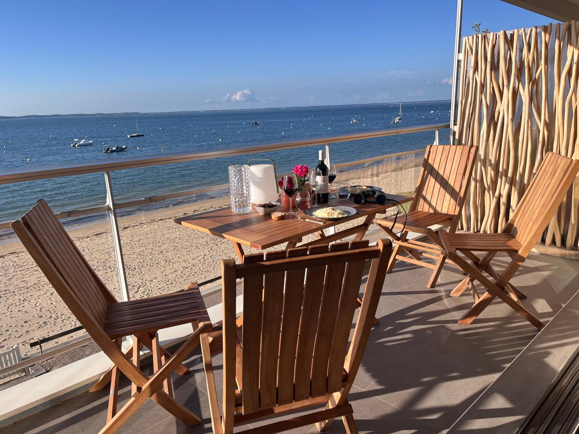 Appartement Premiere Ligne Acces Prive Et Direct A La Vue